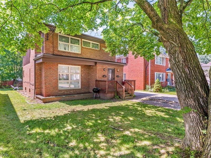1768-1770 Liberty Drive, Akron, OH 44313 Photo 3