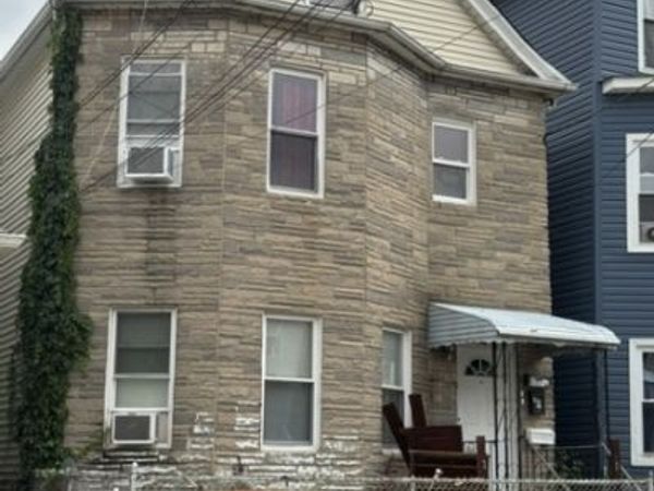 92 10Th St, Passaic, NJ 07055