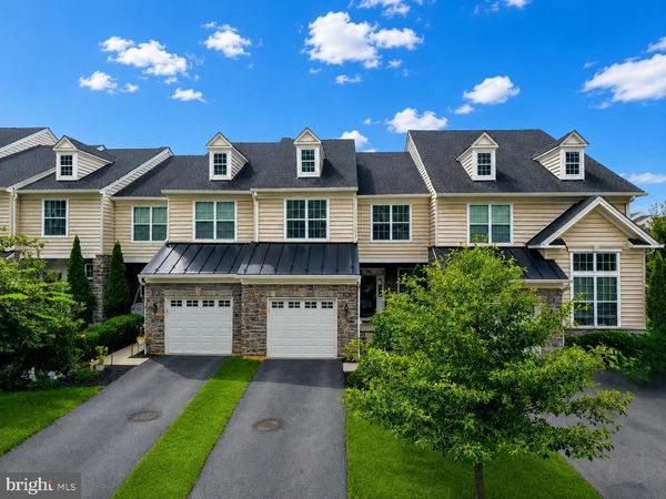 2091 JULIA DRIVE, CONSHOHOCKEN, PA 19428