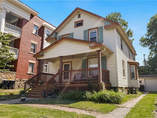 3911 Central Street, Kansas City, MO 64111