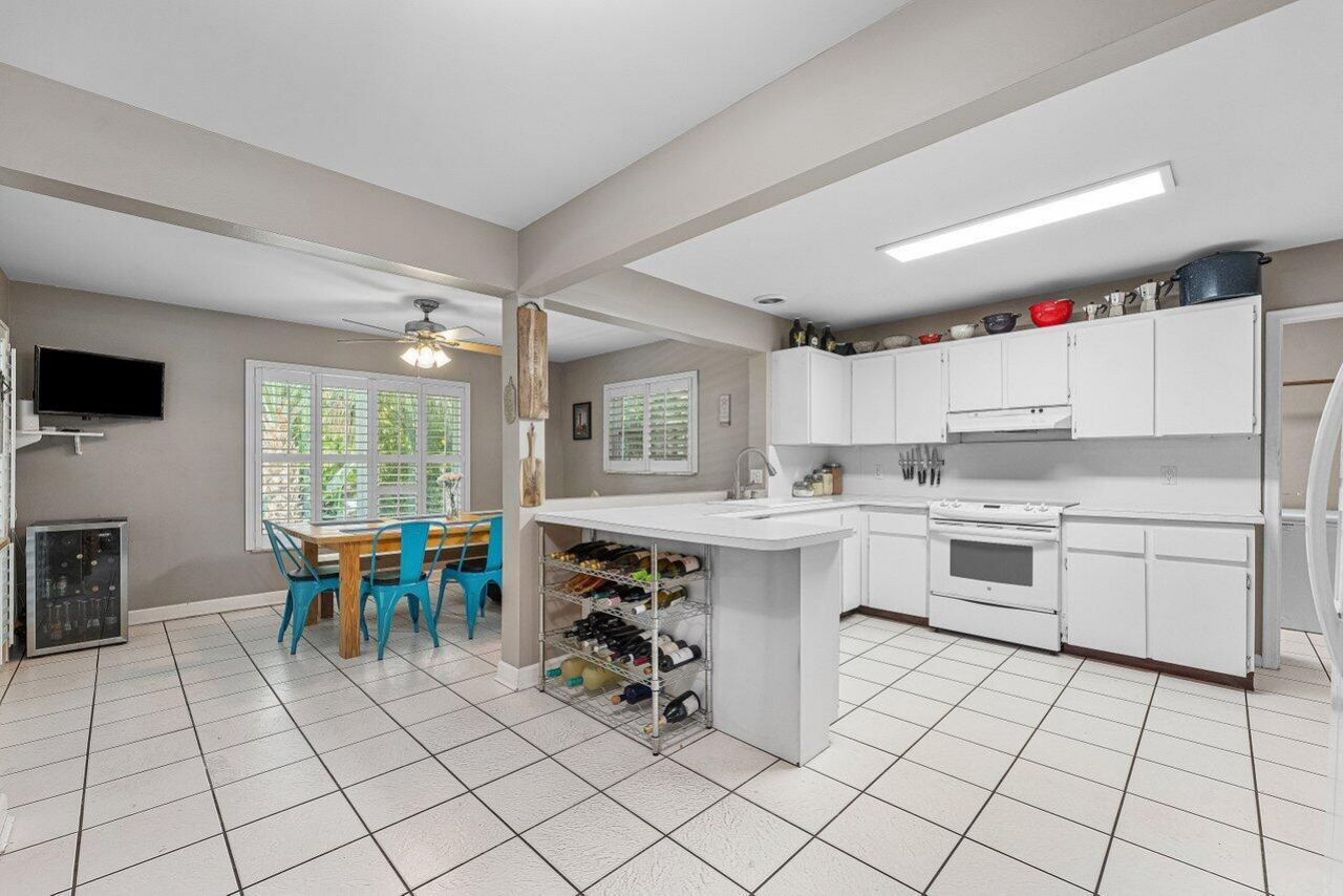 612 NW 7th Court, Boynton Beach, FL 33426 Photo