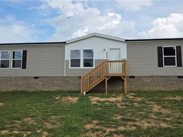 2666 W Simpson Road, Burlington, NC 27217