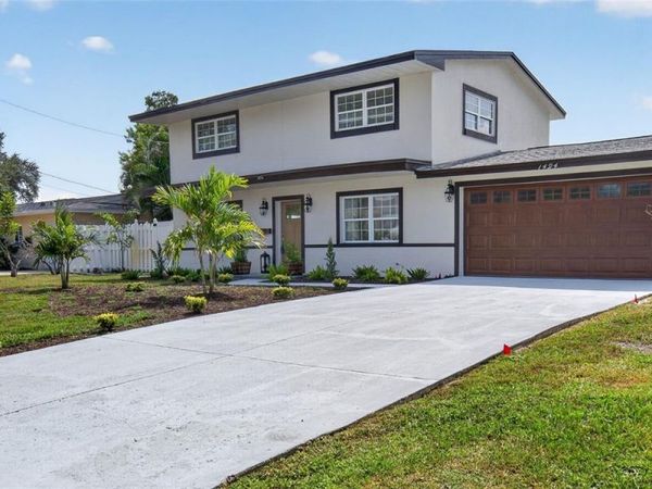 1494 85TH AVENUE N, ST PETERSBURG, FL 33702