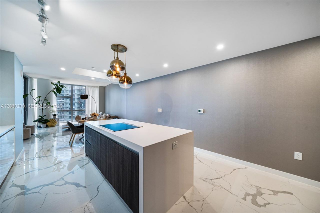 851 NE 1st Ave , Unit 2911, Miami, FL 33132 Photo