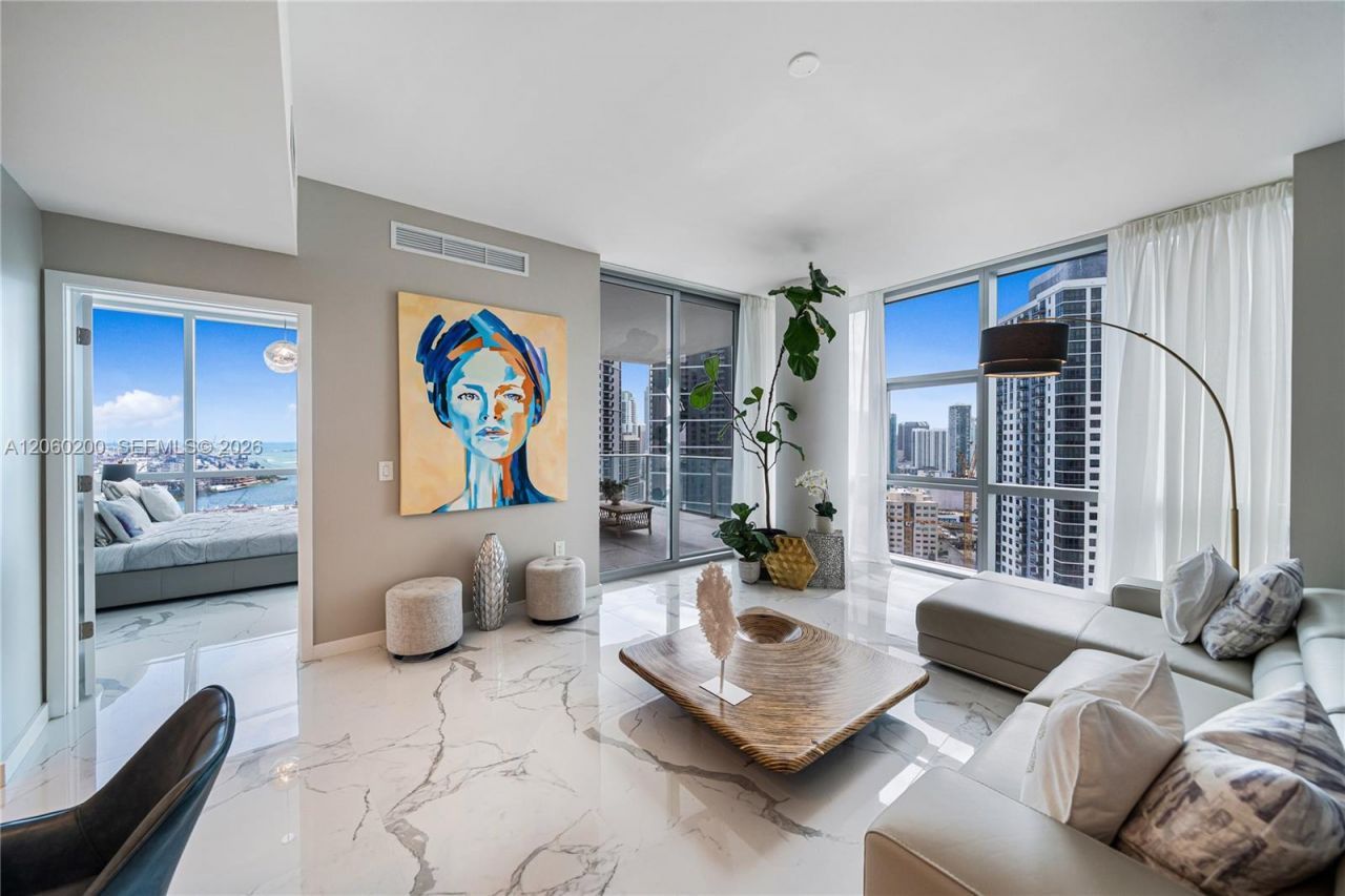 851 NE 1st Ave , Unit 2911, Miami, FL 33132 Photo