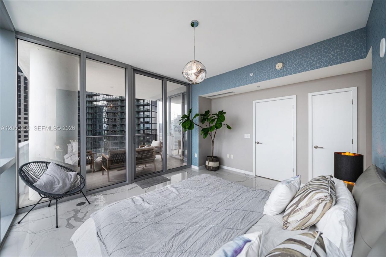 851 NE 1st Ave , Unit 2911, Miami, FL 33132 Photo