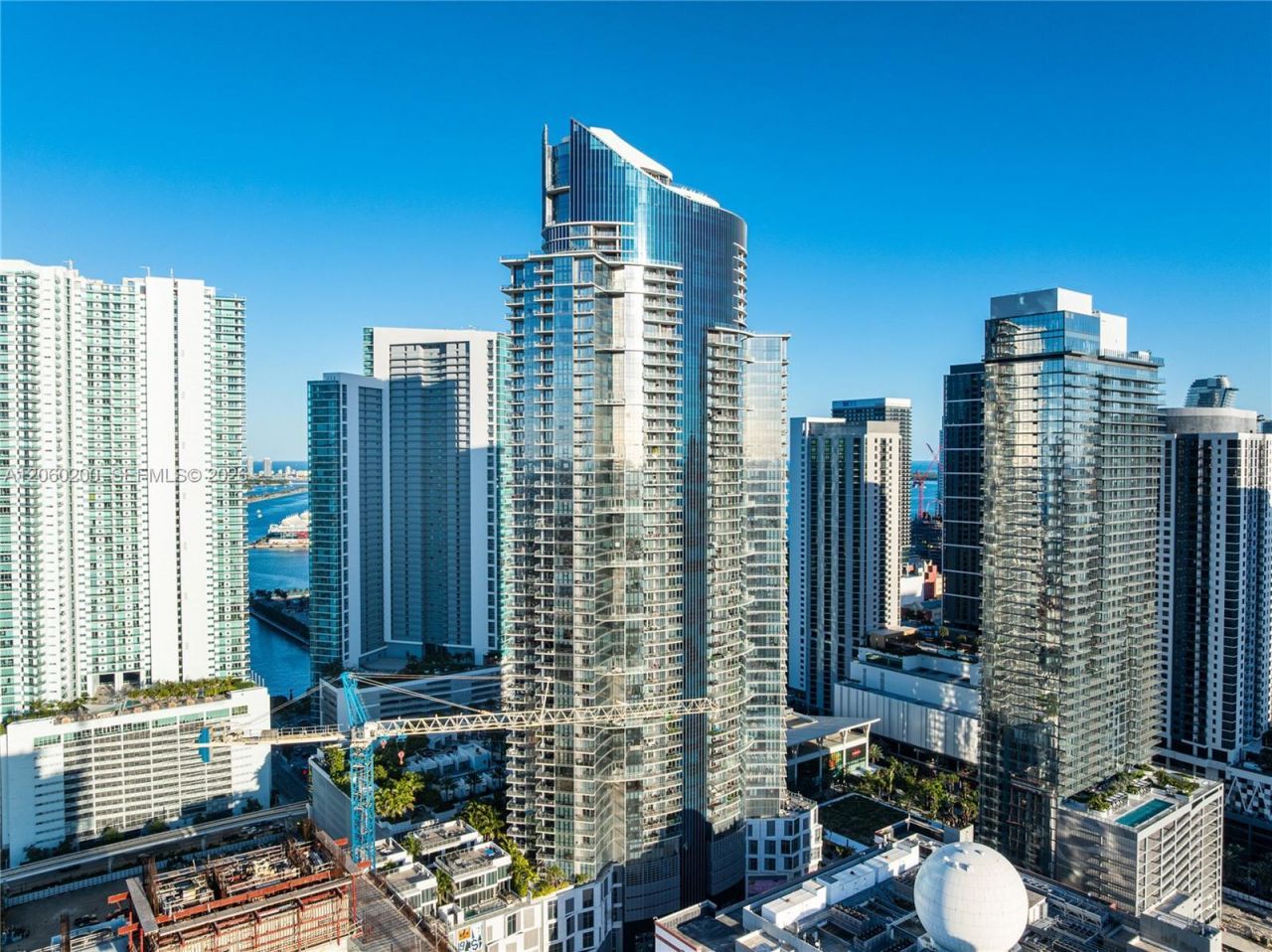 851 NE 1st Ave, Unit 2911, Miami, FL 33132 Photo
