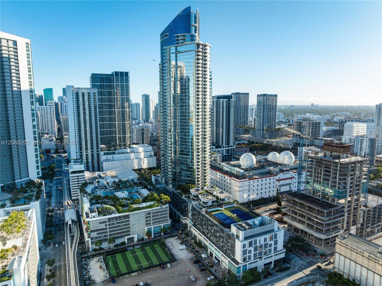 851 NE 1st Ave , Unit 2911, Miami, FL 33132 Photo