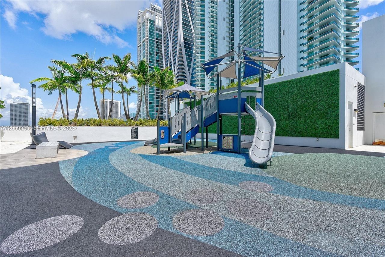 851 NE 1st Ave , Unit 2911, Miami, FL 33132 Photo