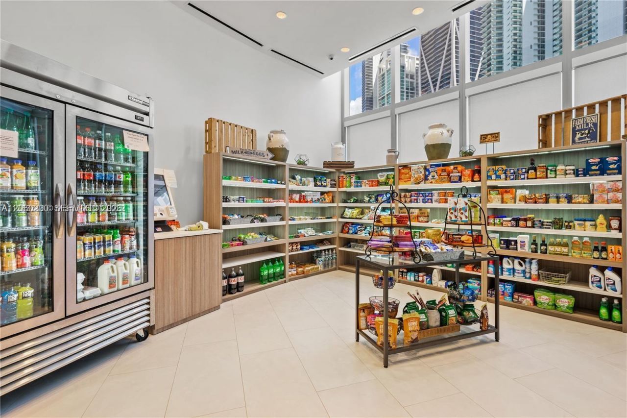 851 NE 1st Ave , Unit 2911, Miami, FL 33132 Photo