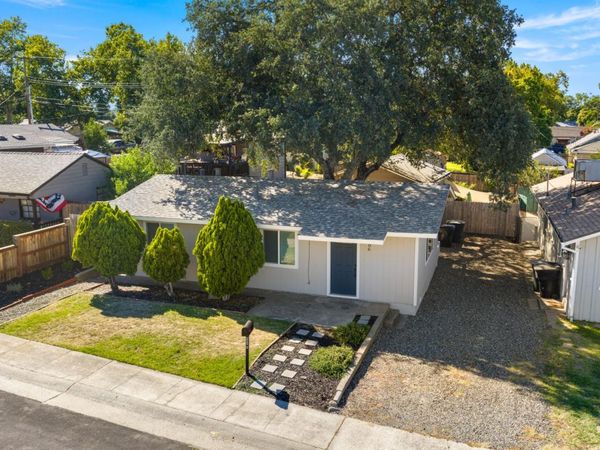 406 East St, Roseville, CA 95678