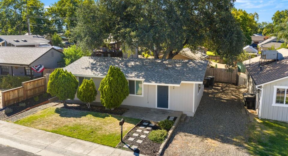 406 East St, Roseville, CA 95678 Photo
