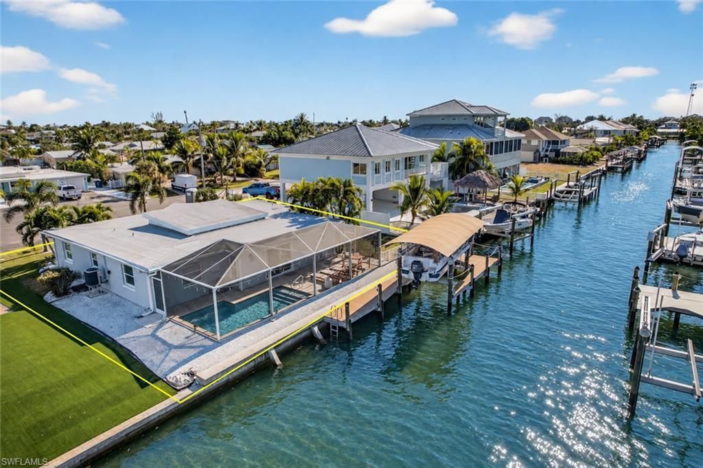 467 Madison Ct, Fort Myers Beach, FL 33931 Photo