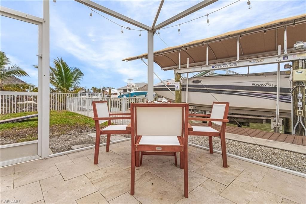 467 Madison Ct , Fort Myers Beach, FL 33931 Photo