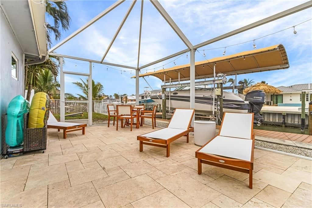 467 Madison Ct , Fort Myers Beach, FL 33931 Photo