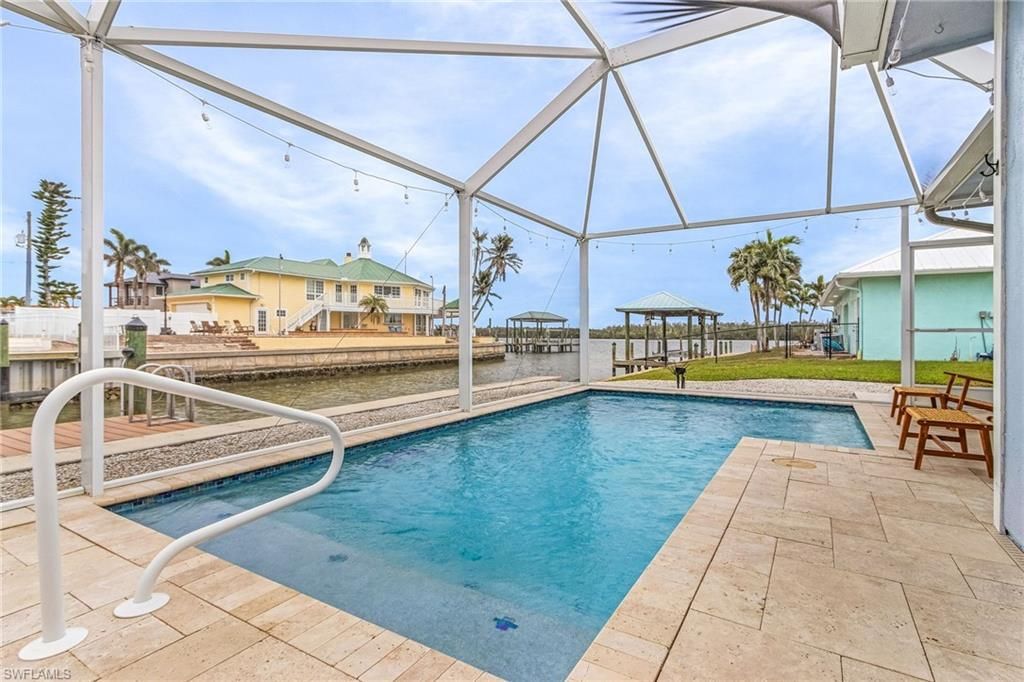 467 Madison Ct , Fort Myers Beach, FL 33931 Photo