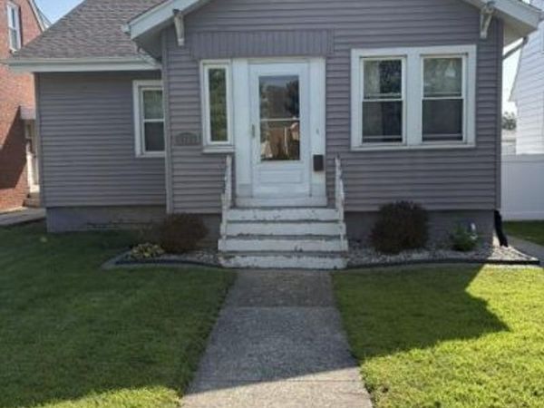 2125 Lake Avenue, Whiting, IN 46394