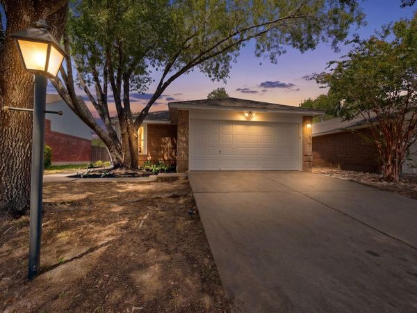 1825 Friars Tale LN, Austin, TX 78748