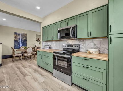 15950 Carl Drive, Reno, NV 89511 Photo