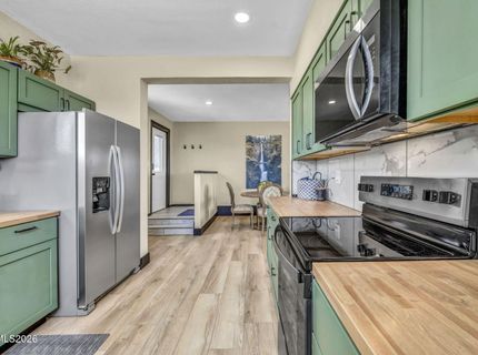15950 Carl Drive, Reno, NV 89511 Photo