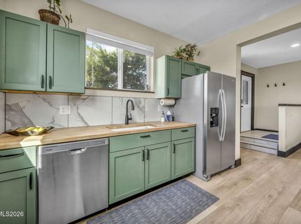 15950 Carl Drive, Reno, NV 89511 Photo
