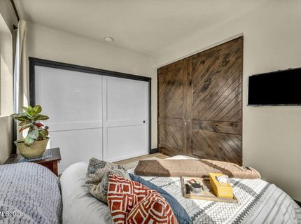 15950 Carl Drive, Reno, NV 89511 Photo