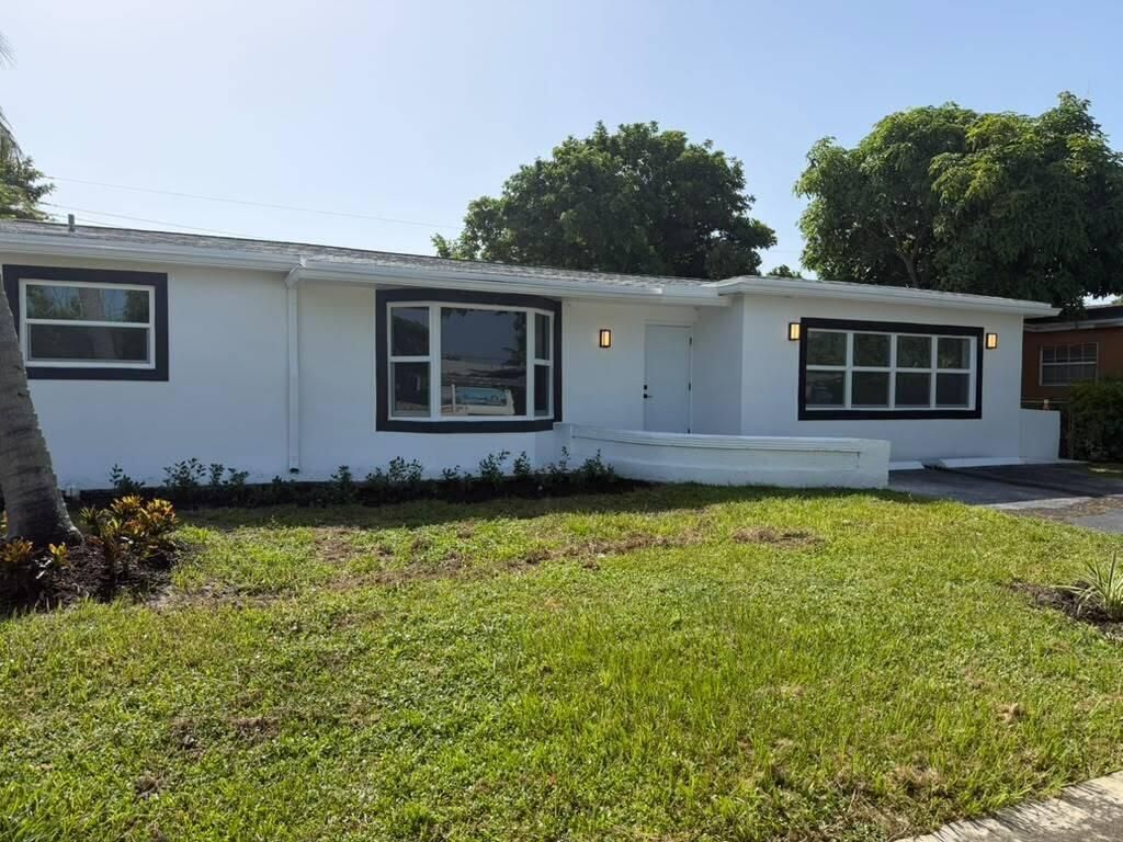 3911 NW 32nd Avenue, Lauderdale Lakes, FL 33309 Photo