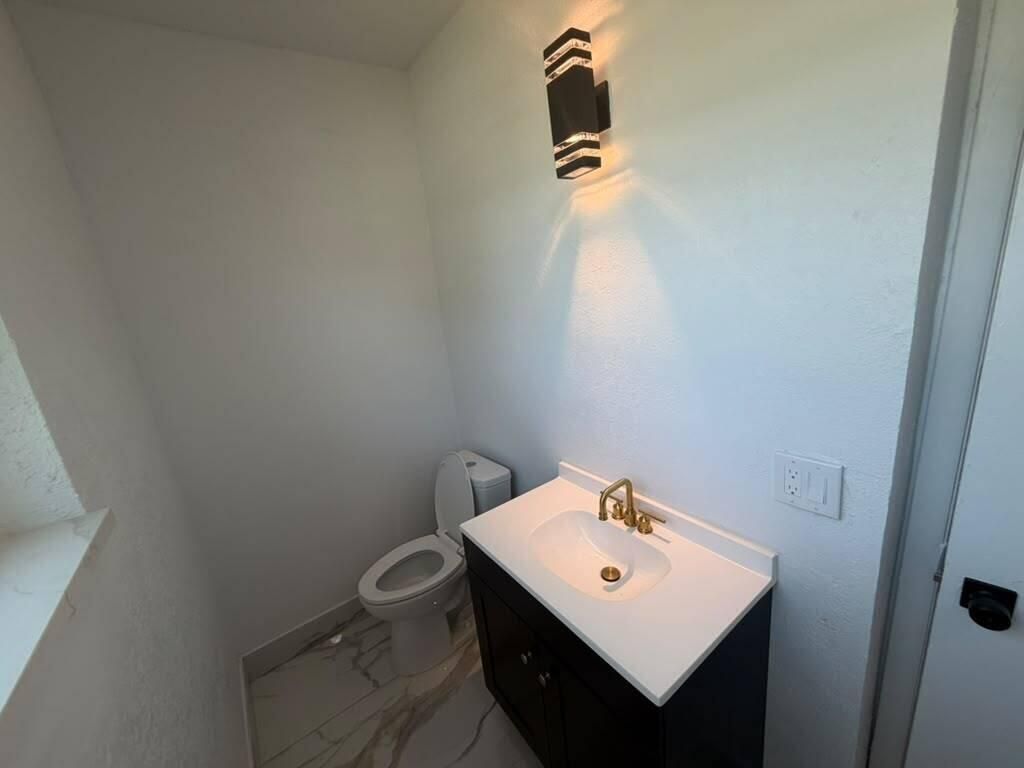 3911 NW 32nd Avenue, Lauderdale Lakes, FL 33309 Photo
