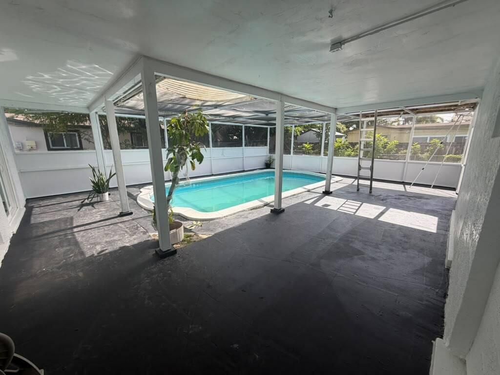 3911 NW 32nd Avenue, Lauderdale Lakes, FL 33309 Photo