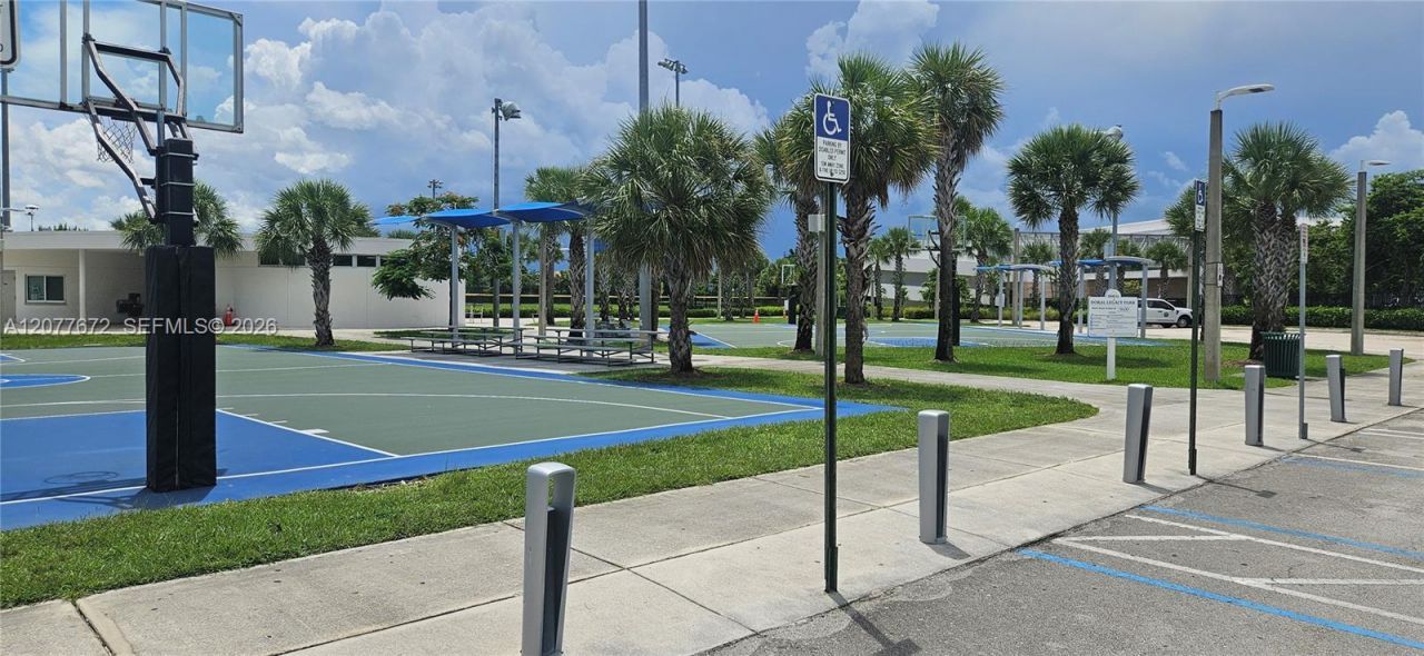7616 NW 114th Path, Doral, FL 33178 Photo