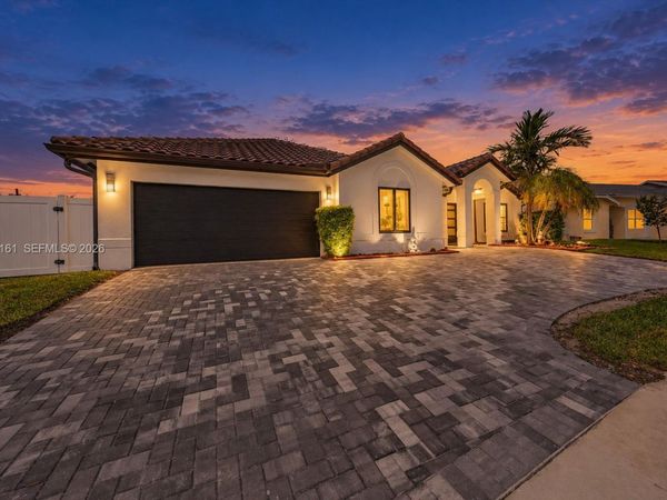 15056 SW 10th St, Sunrise, FL 33326