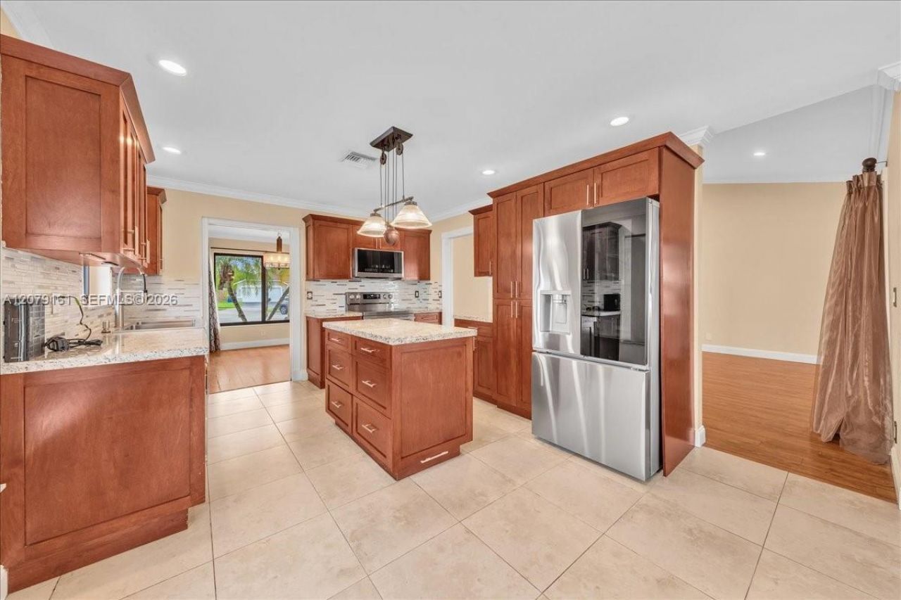 15056 SW 10th St, Sunrise, FL 33326 Photo