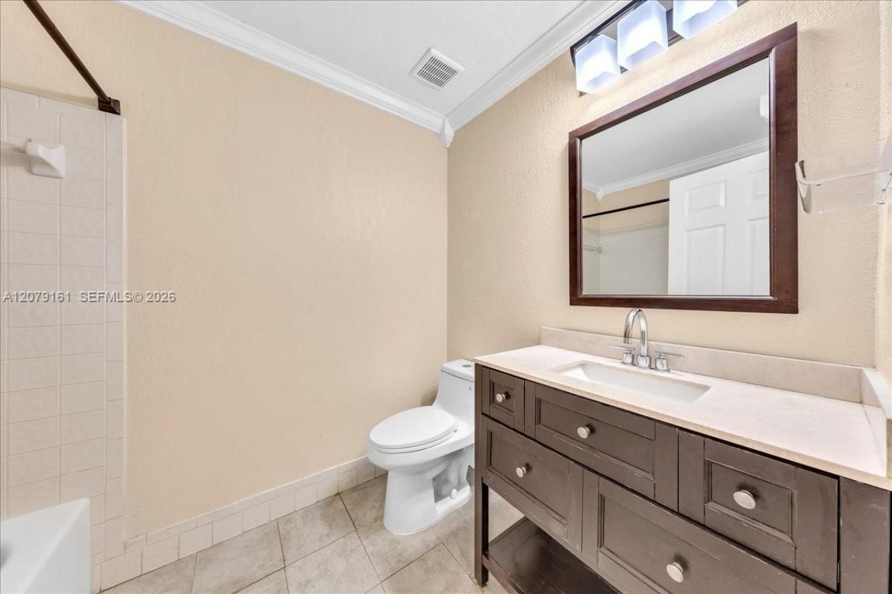 15056 SW 10th St, Sunrise, FL 33326 Photo