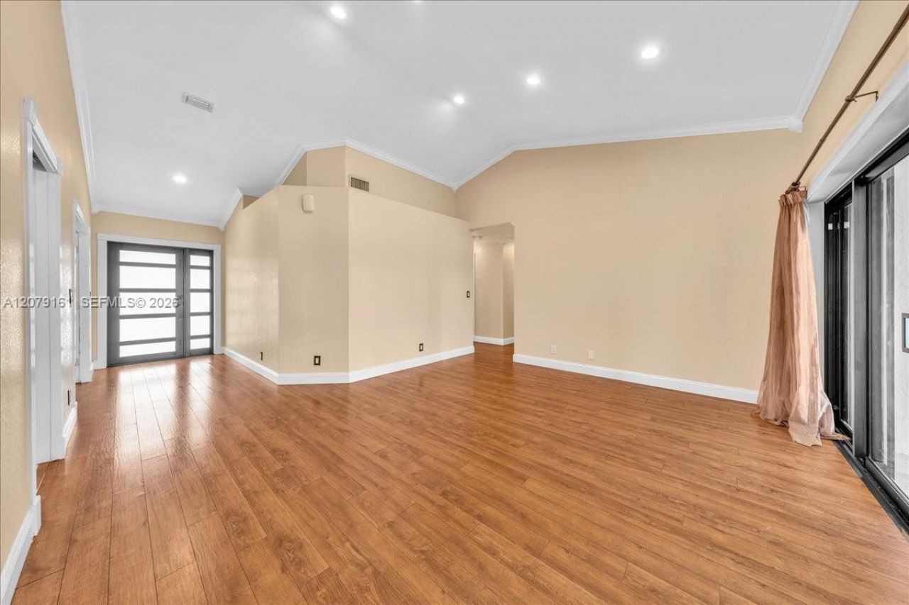 15056 SW 10th St, Sunrise, FL 33326 Photo