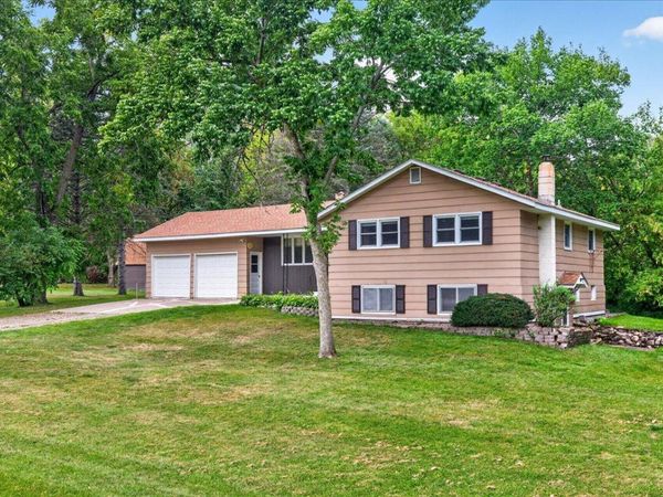 9855 Iffert Avenue NE, Monticello, MN 55362