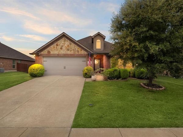 2189 Liriope Lane, Waxahachie, TX 75165