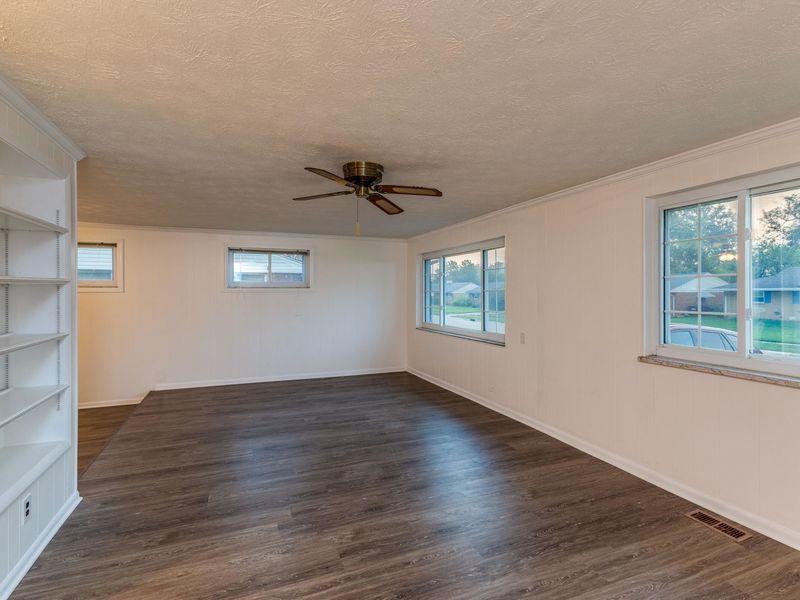 705 Kirkwood Drive, Vandalia, OH 45377 Photo 5