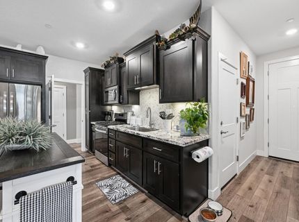 9016 Plympton Loop, Roseville, CA 95747 Photo