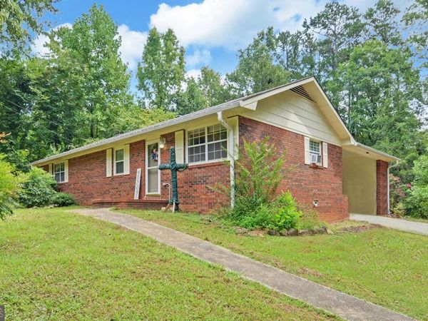 275 Sherwood Street, Toccoa, GA 30577