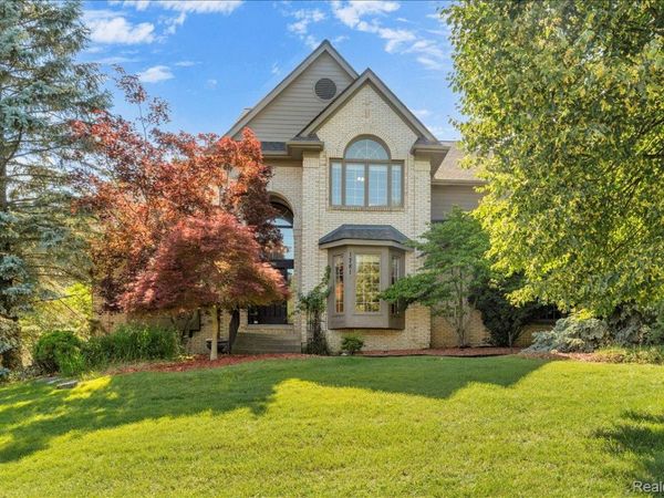 1781 Westridge Drive, Rochester Hills, Mi 48306
