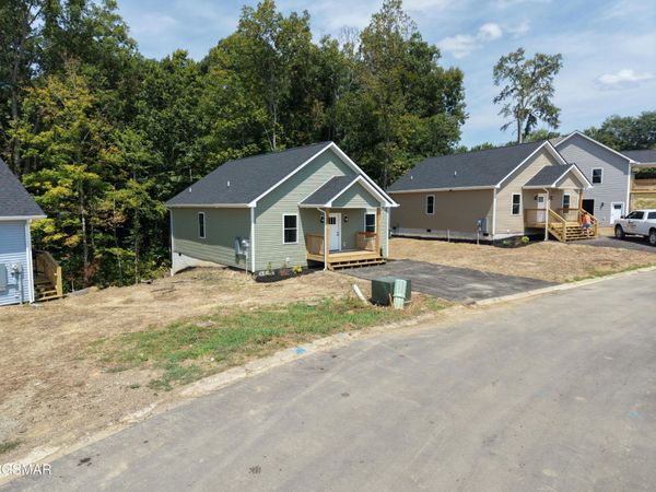 2433 Scenic Mountain Drive , Sevierville, TN 37876