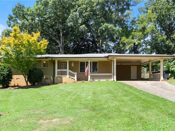 371 North Avenue , Hapeville, GA 30354
