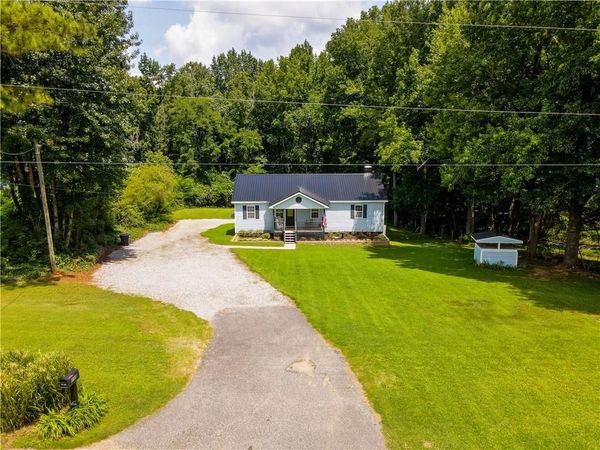 295 Perkins Circle , Cumming, GA 30028