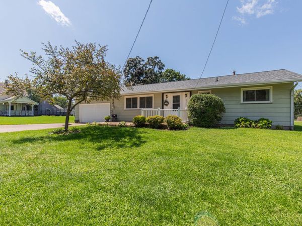 220 N Knox Street , Princeton, IL 61356