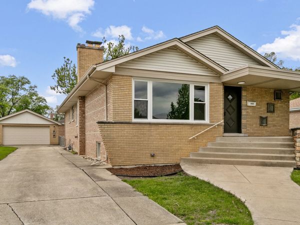 10036 Kedvale Avenue, Oak Lawn, IL 60453