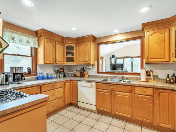 274 Great Road, Stow, MA 01775