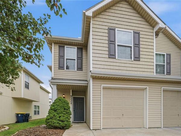9335 N Main Street, Kansas City, MO 64155