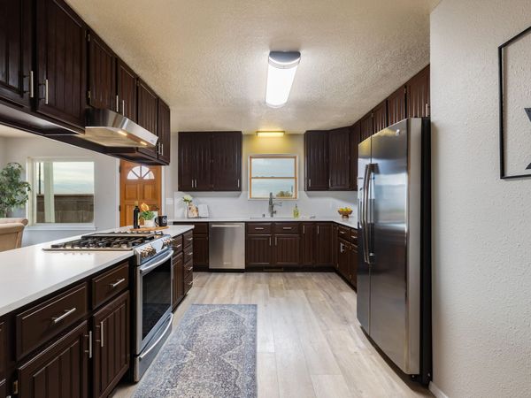 3104 14th Avenue SE, Rio Rancho, NM 87124