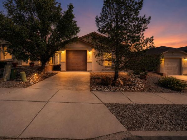10615 Covert Lane SW, Albuquerque, NM 87121