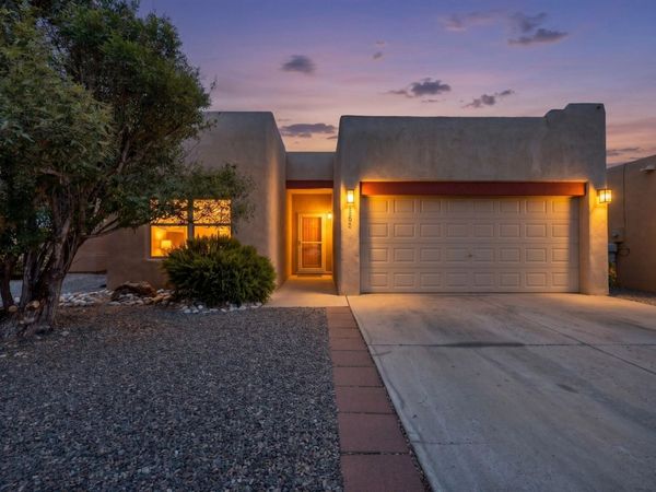 968 Villarrica Street NW, Albuquerque, NM 87120